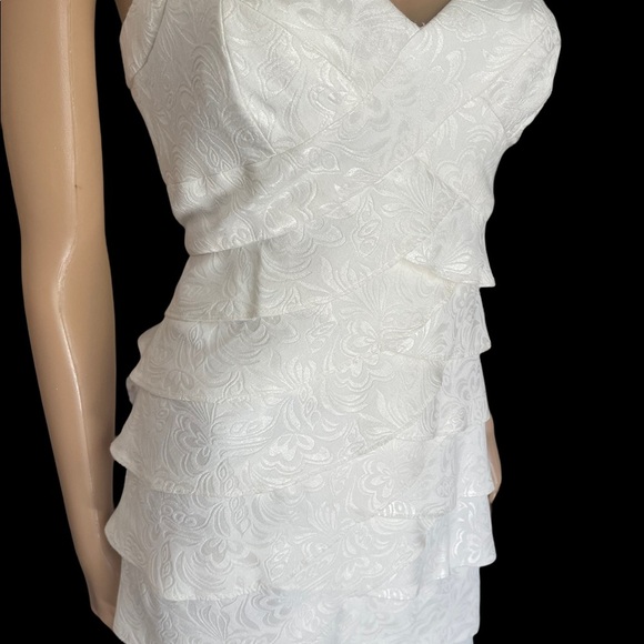London Times Ivory Ruffle Dress size 6 - Picture 5 of 11